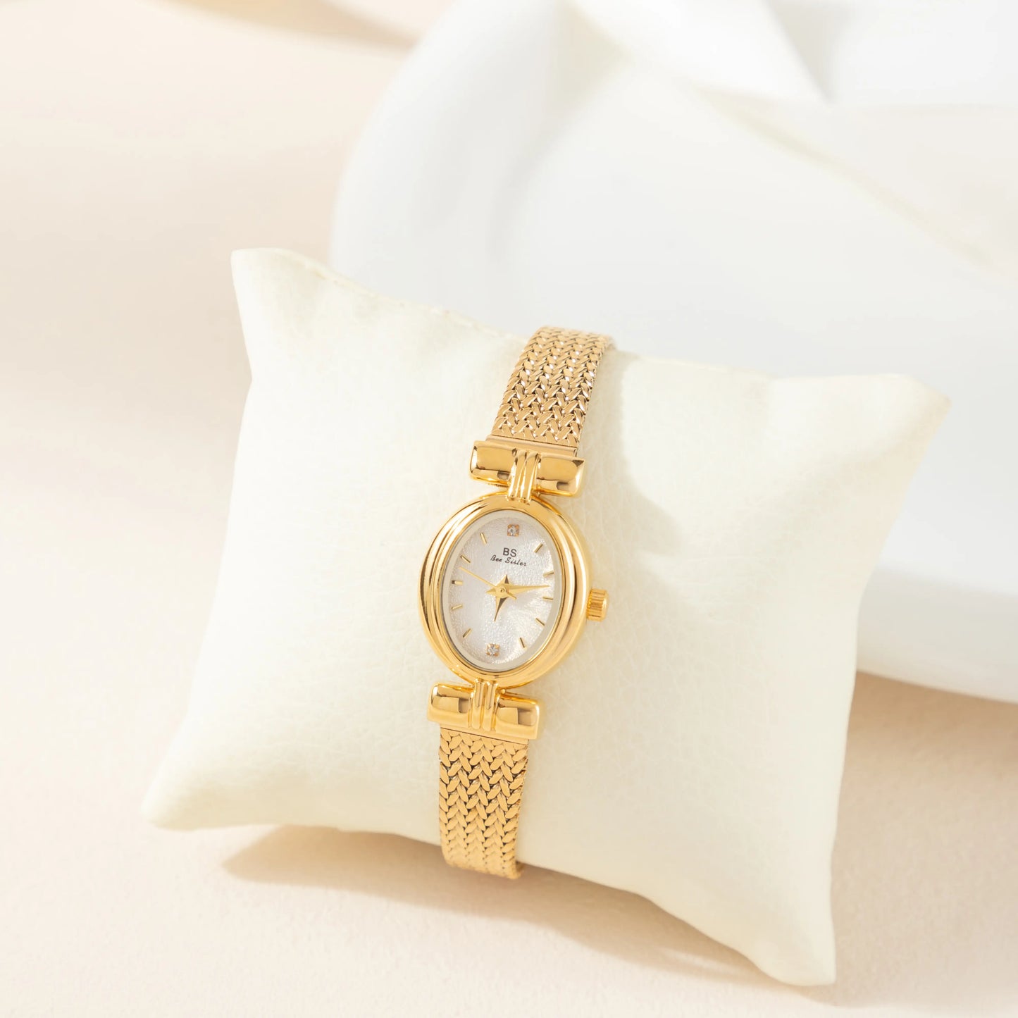 Women's Vintage Oval Watch – Cerchron Élise