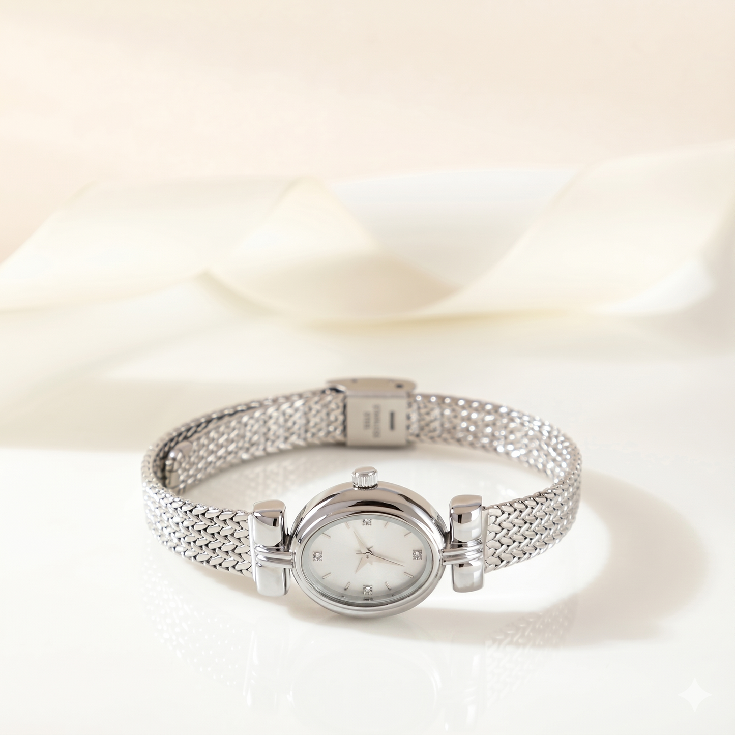Women's Vintage Oval Watch – Cerchron Élise